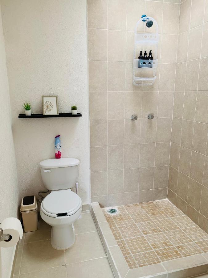 Franks House Apartment "Shared House" Канкун Екстериор снимка